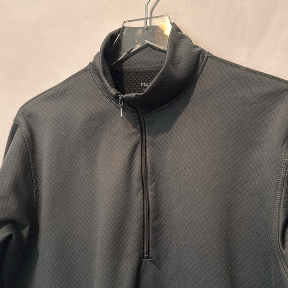 Marmot 1/4 Zip Lightweight Pullover (XL) - Picture 4 of 9
